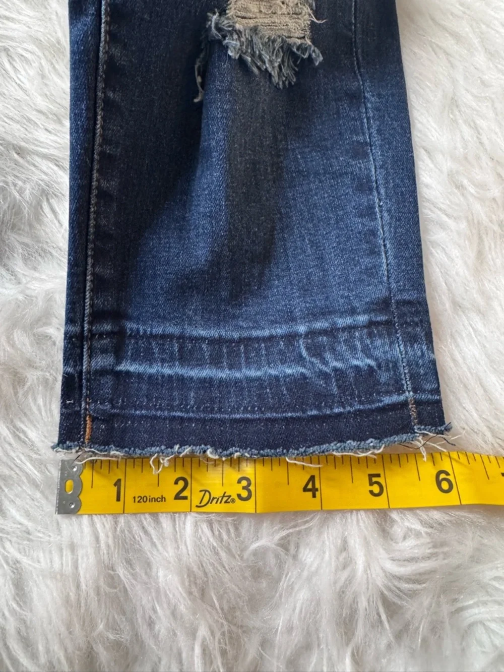 Kancan Size 5/26 Distressed Mid-Rise Women’s Capri Denim - Dark Blue - Picture 9 of 9